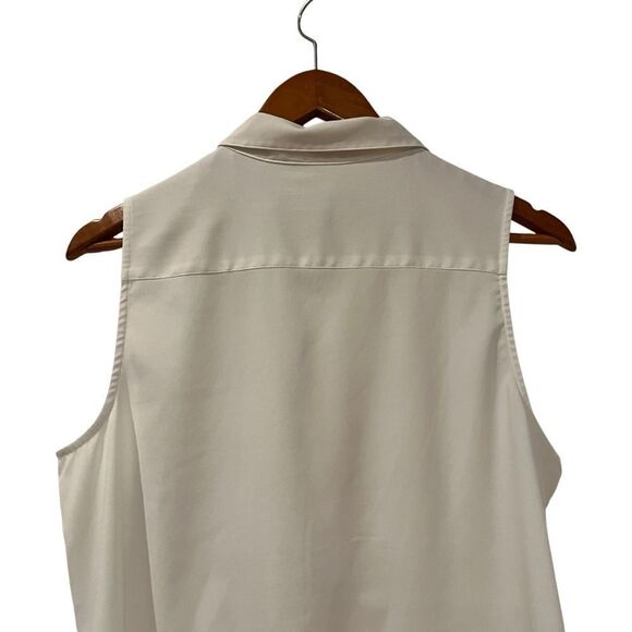 3 for $30! Banana republic off while collared tank - Picture 6 of 6